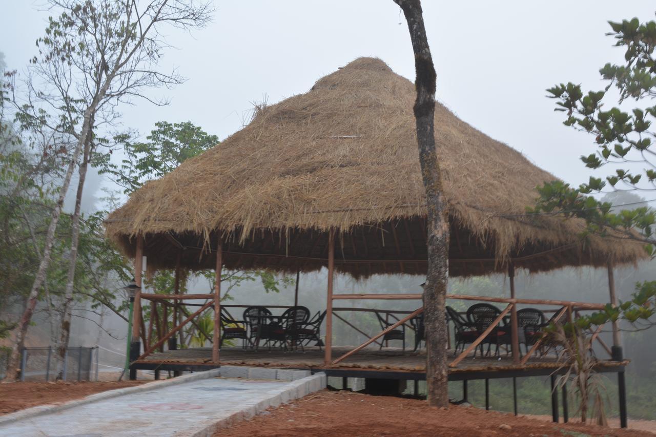 The Kaduhithlu Hotel Sakleshpur Exterior foto