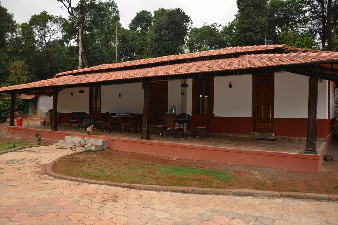 The Kaduhithlu Hotel Sakleshpur Exterior foto